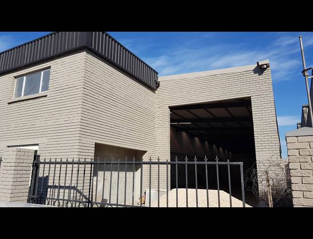 560M² FACTORY TO LET IN BLACKHEATH INDUSTRIAL